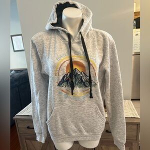 Lone Rock Banff, Canada new without tags sweatshirt